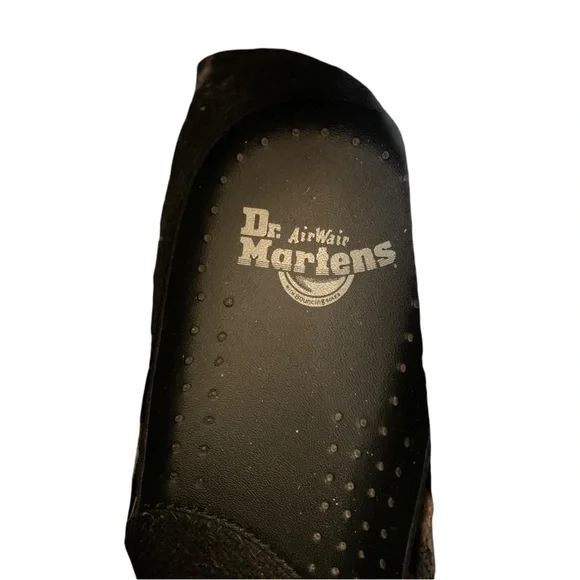 DR. MARTENS Black & Pink Combat Boots - Size 7 - Picture 6 of 8